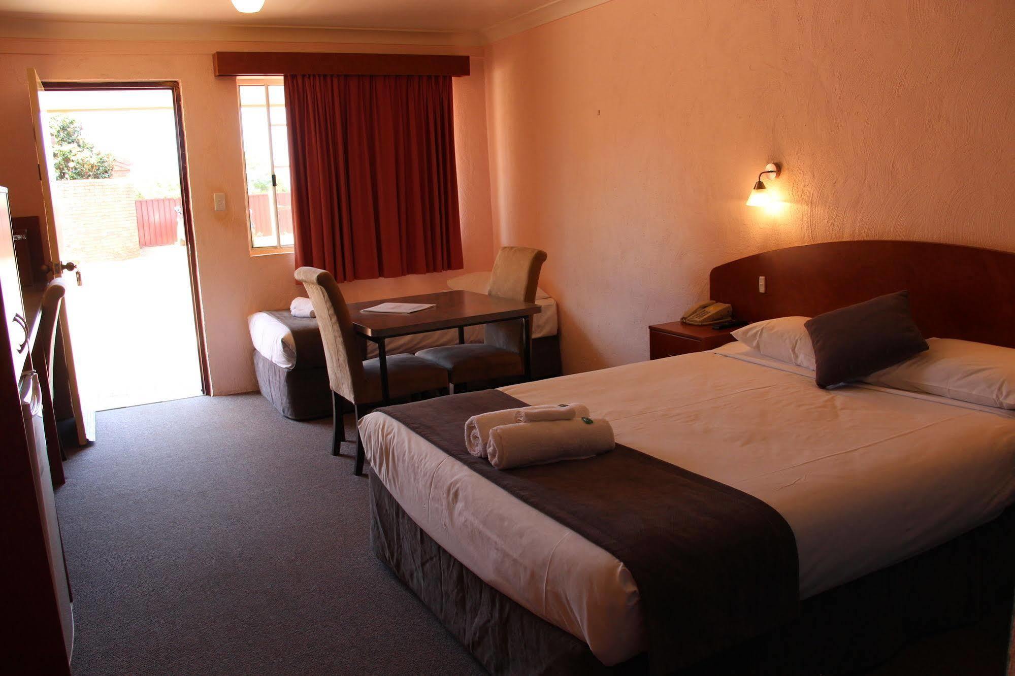 Childers Gateway Motor Inn Zewnętrze zdjęcie